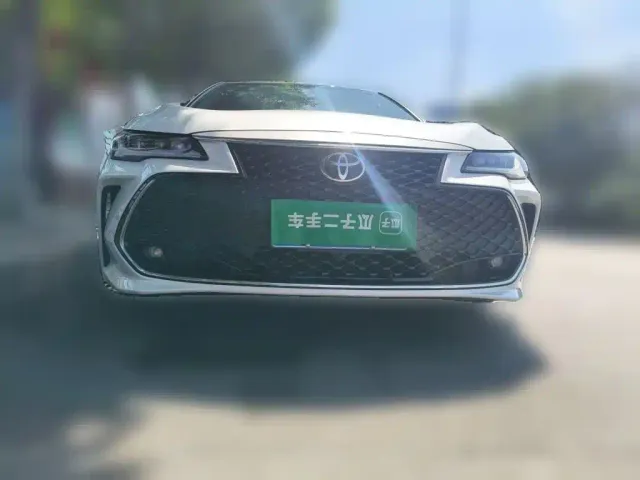 Toyota Avalon — Фото автомобиля 22
