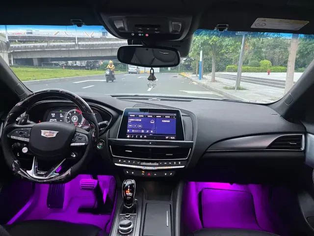 Cadillac CT5 — Фото автомобиля 13