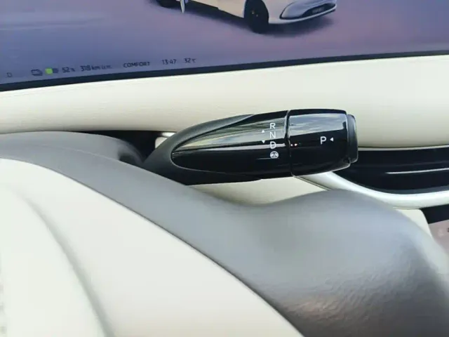 IM Motors L6 — Фото автомобиля 13