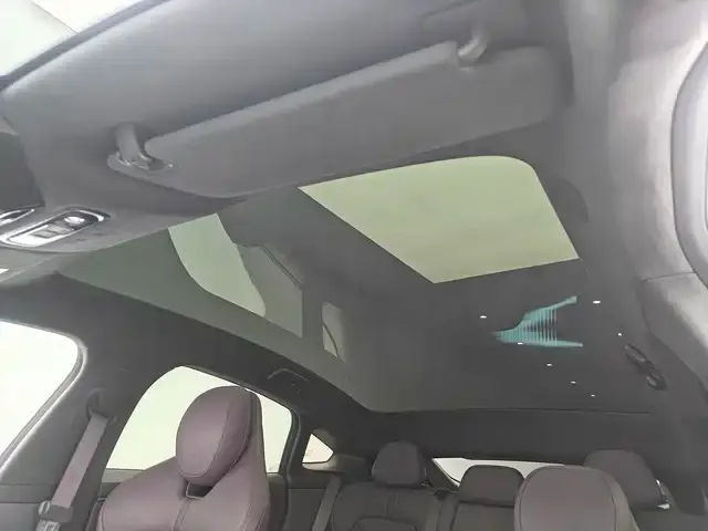 Xpeng P7 — Фото автомобиля 11