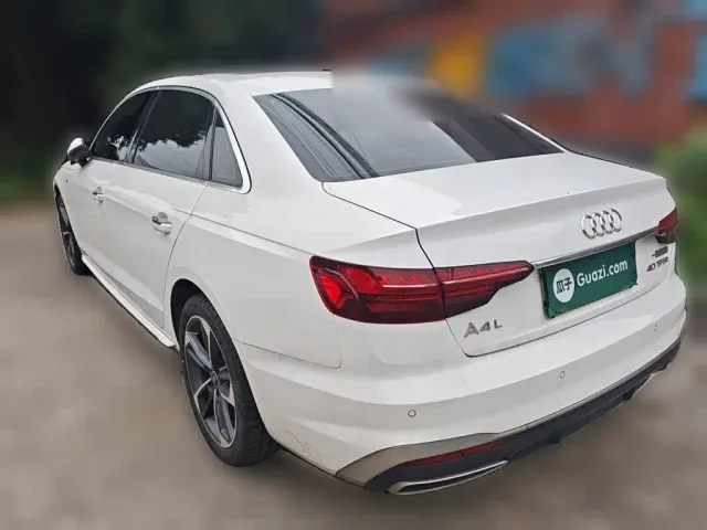 Audi A4L — Фото автомобиля 24