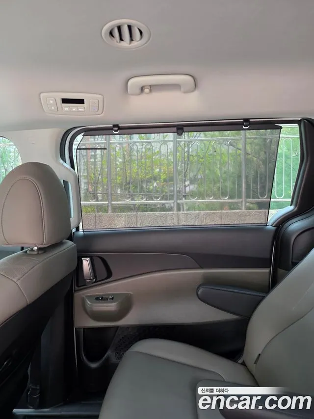 Kia Carnival 4th Gen — Фото автомобиля 9