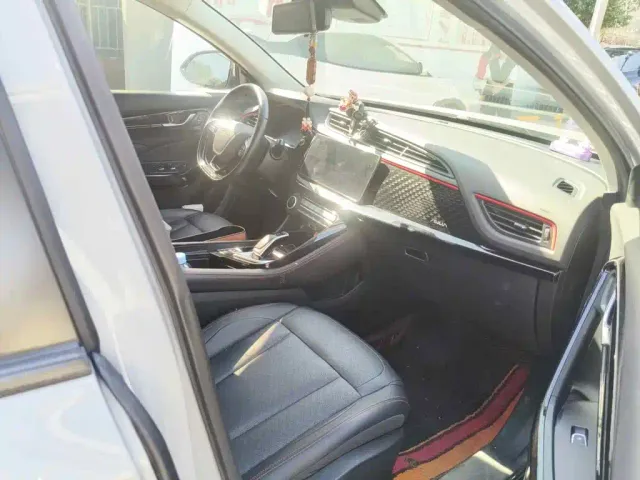 Dongfeng Fengshen AX7 — Фото автомобиля 10