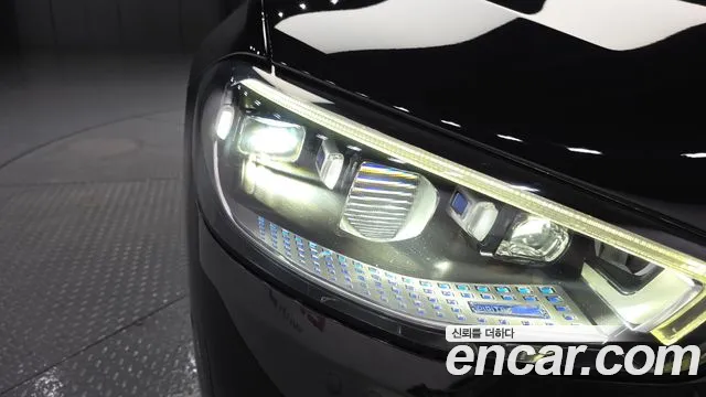 Mercedes-Benz S-Class — Фото автомобиля 20