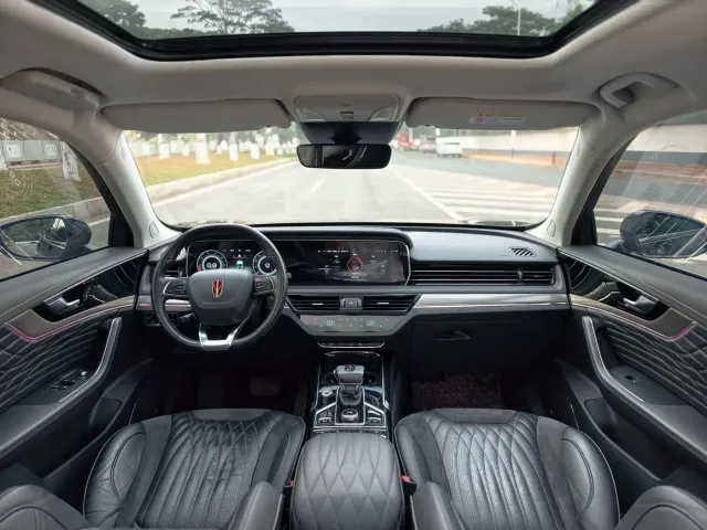 Hongqi HS5 — Фото автомобиля 17