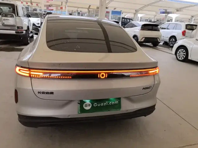 Changan Qiyuan A06 — Фото автомобиля 5