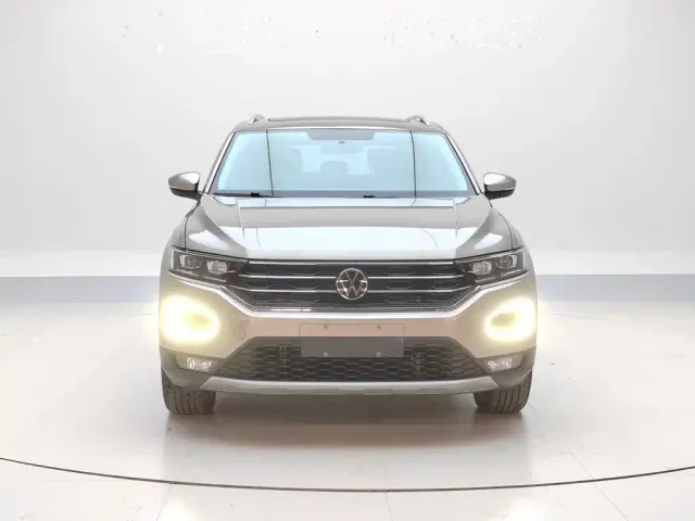 Volkswagen T-Roc — Фото автомобиля 4