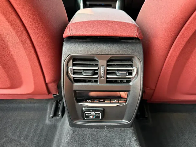 BMW 3 Series — Фото автомобиля 14