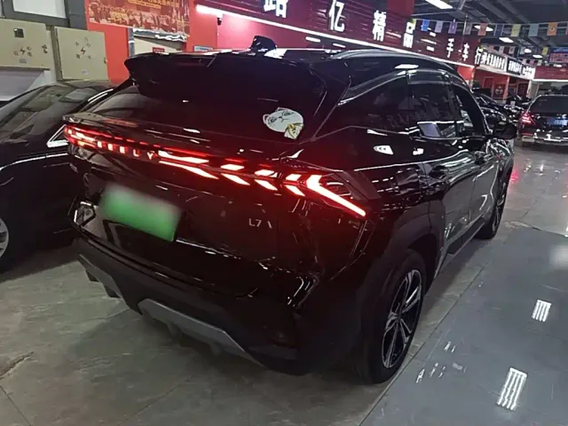 Geely Galaxy L7 — Фото автомобиля 6