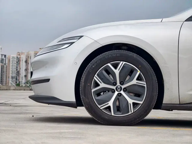 Changan Qiyuan A06 — Фото автомобиля 20
