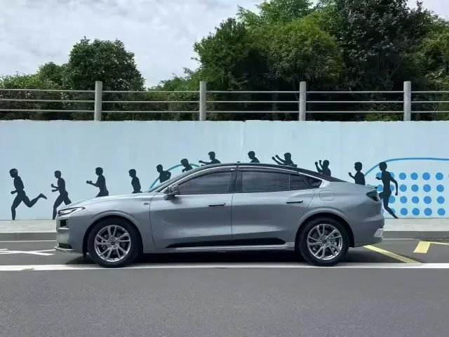 Ford Mondeo — Фото автомобиля 3