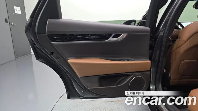 Genesis G80 Бензин 2.5 турбо AWD — Фото автомобиля 25