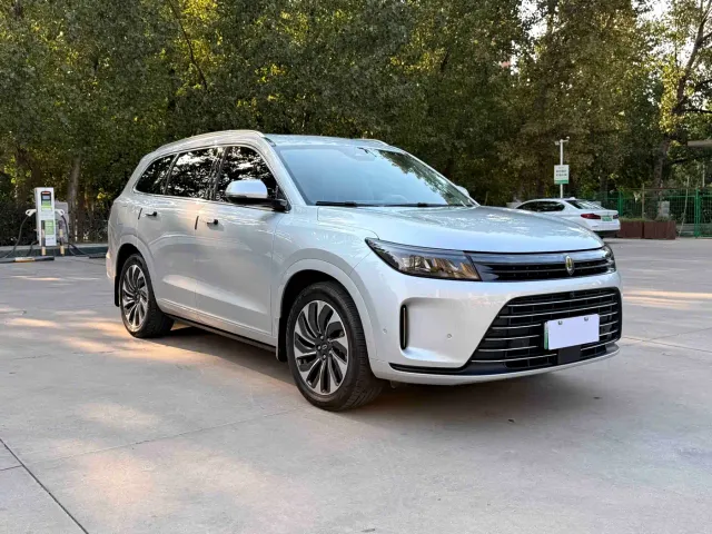 Aito M7 — Фото автомобиля 3