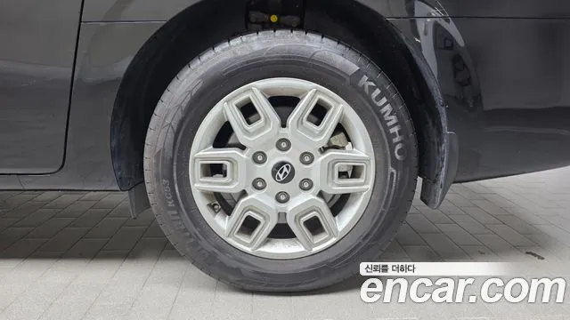 Hyundai Staria Staria 4WD Tourer 9 мест — Фото автомобиля 21