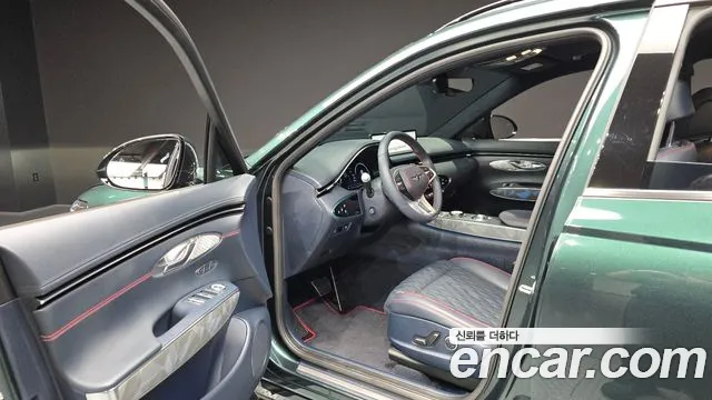 Genesis GV70 — Фото автомобиля 15