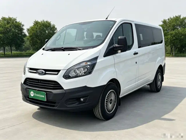 Фотография автомобиля — Ford Transit