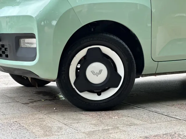 Wuling Hongguang Mini EV — Фото автомобиля 10