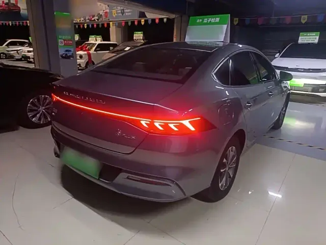 BYD Qin PLUS — Фото автомобиля 6