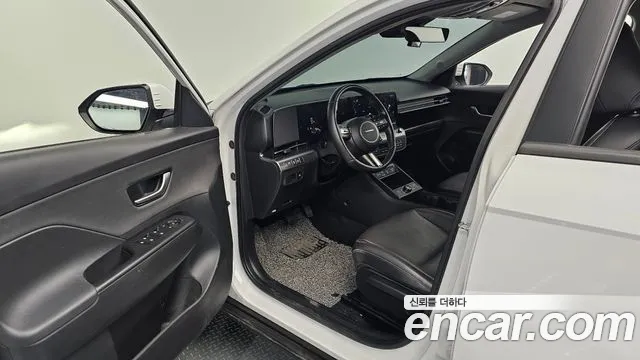 Hyundai Kona SX2 — Фото автомобиля 16