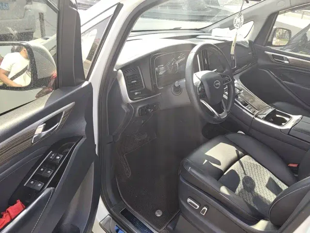 GAC Trumpchi M8 — Фото автомобиля 12