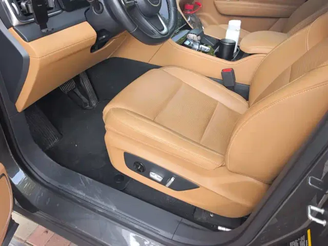 Li Auto ONE — Фото автомобиля 9