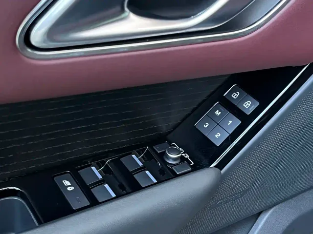 Land Rover Range Rover Velar — Фото автомобиля 16
