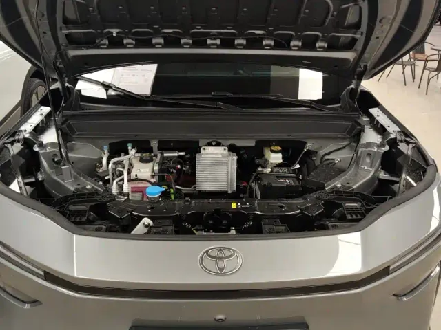 Toyota BoZhi 3X — Фото автомобиля 10