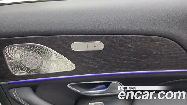 Mercedes-Benz GLE-Class — Фото автомобиля 16