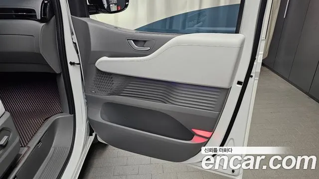 Hyundai Staria — Фото автомобиля 24