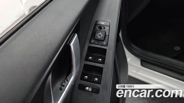 Kia Niro — Фото автомобиля 18
