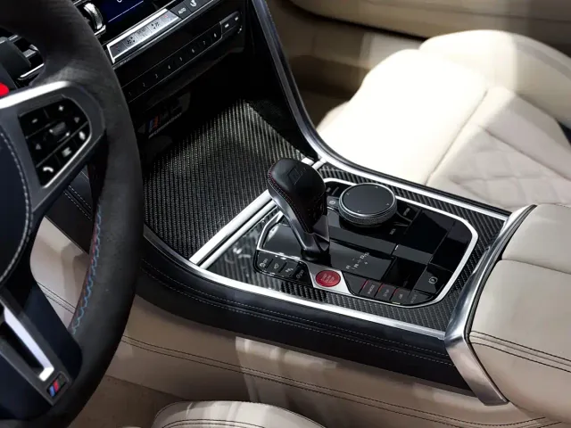 BMW M8 — Фото автомобиля 16