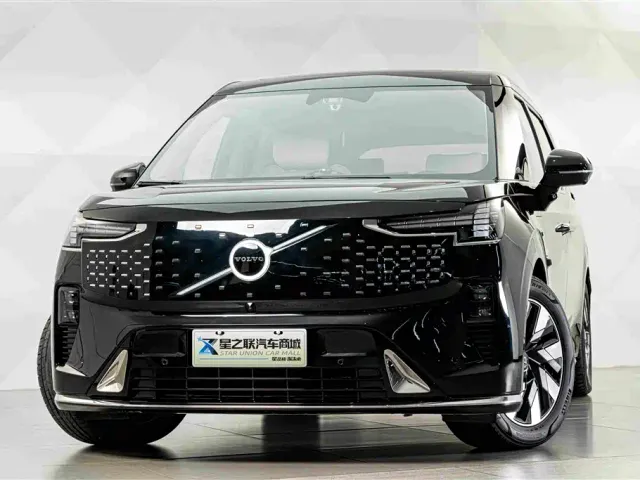 Volvo EM90 — Фото автомобиля 3