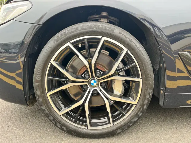 BMW 5 Series — Фото автомобиля 19