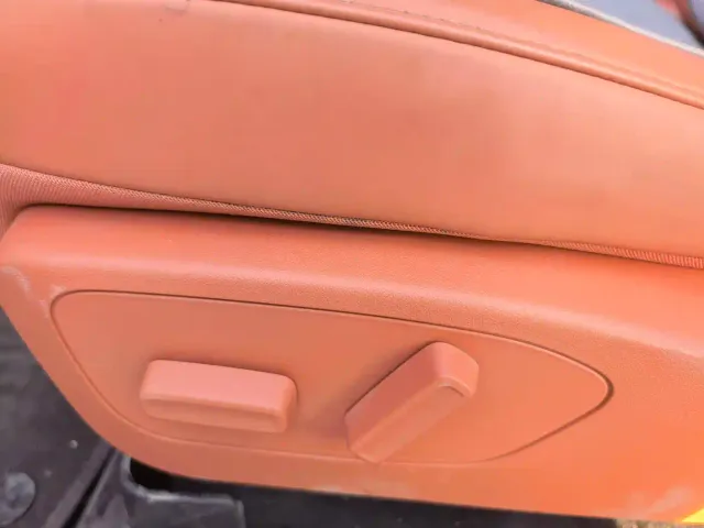 Leapmotor C10 — Фото автомобиля 5
