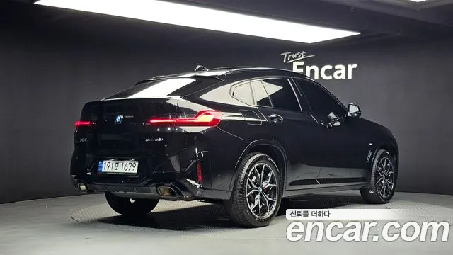 BMW X4 xDrive20i M Sport Pro — Фото автомобиля 2