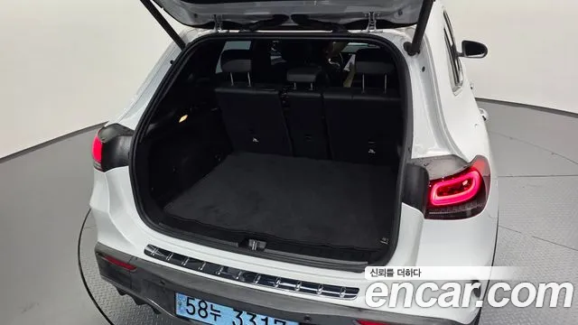 Mercedes-Benz EQA — Фото автомобиля 30