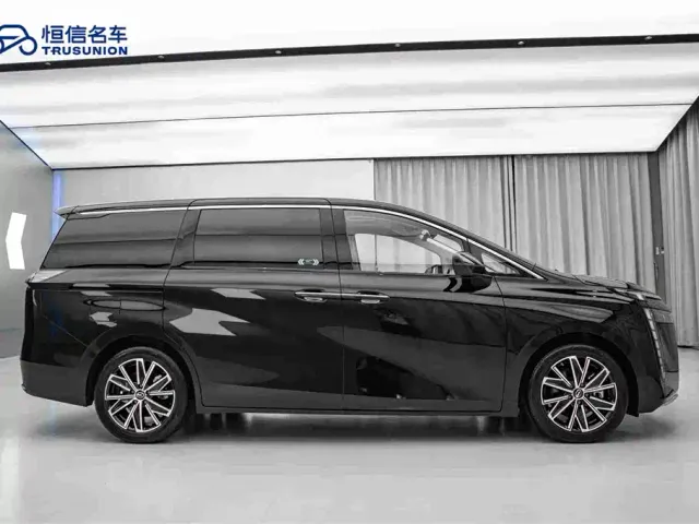 GAC Trumpchi E8 — Фото автомобиля 4