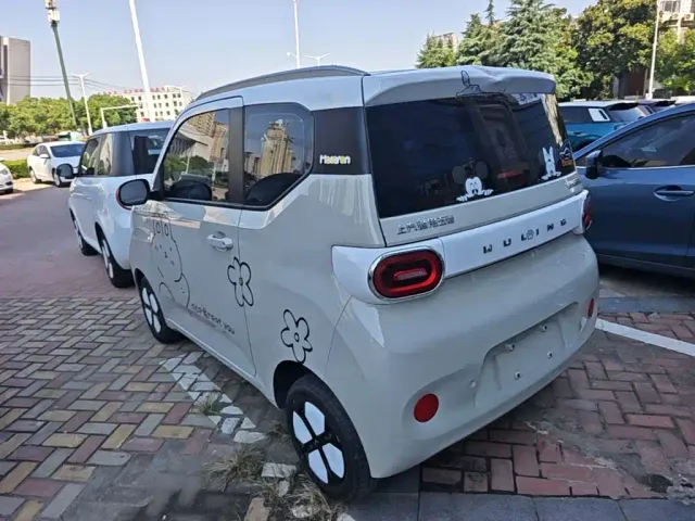 Wuling Hongguang Mini EV — Фото автомобиля 4