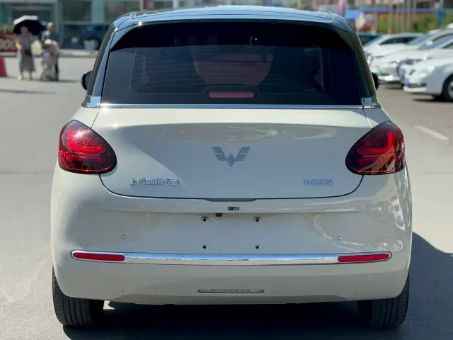 Wuling Bingo — Фото автомобиля 8