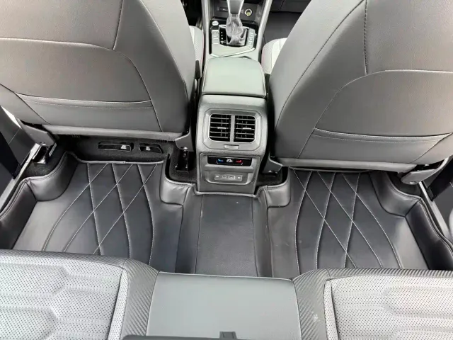 Volkswagen Tiguan X — Фото автомобиля 24