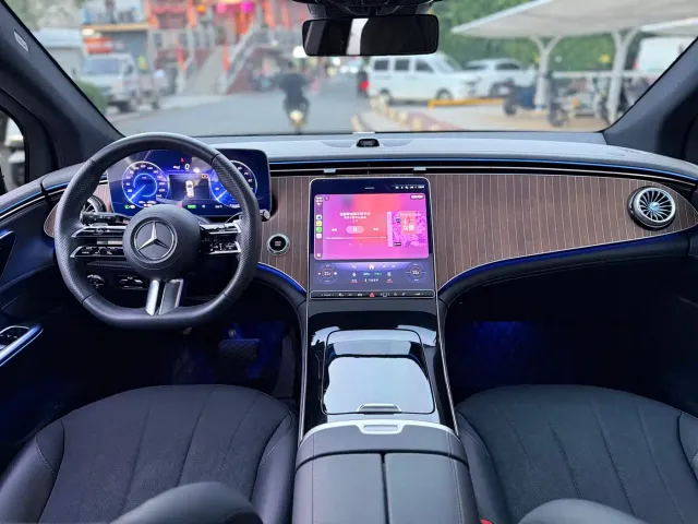 Mercedes-Benz EQE SUV — Фото автомобиля 5