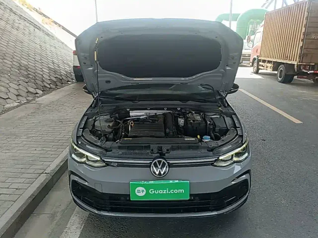 Volkswagen Golf — Фото автомобиля 19