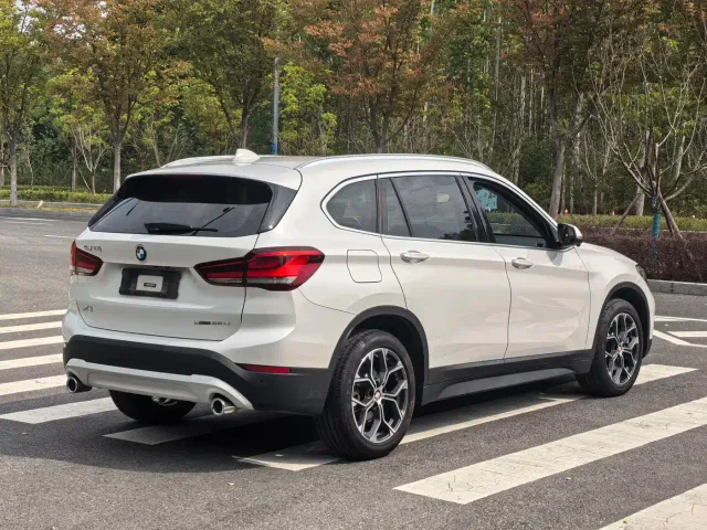 BMW X1 — Фото автомобиля 7