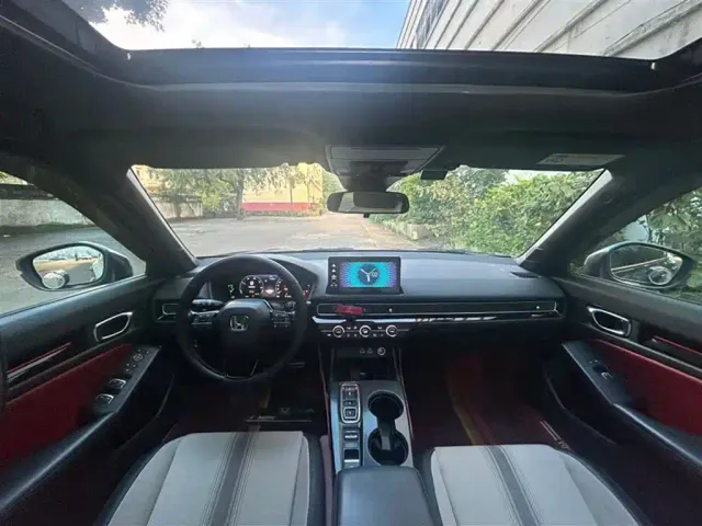 Honda Civic — Фото автомобиля 14