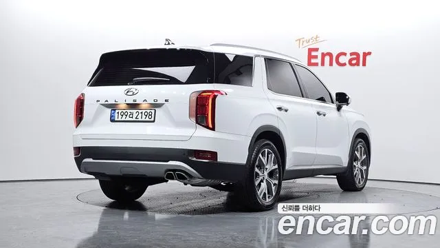Hyundai Palisade Palisade Дизель 2.2 2WD — Фото автомобиля 2