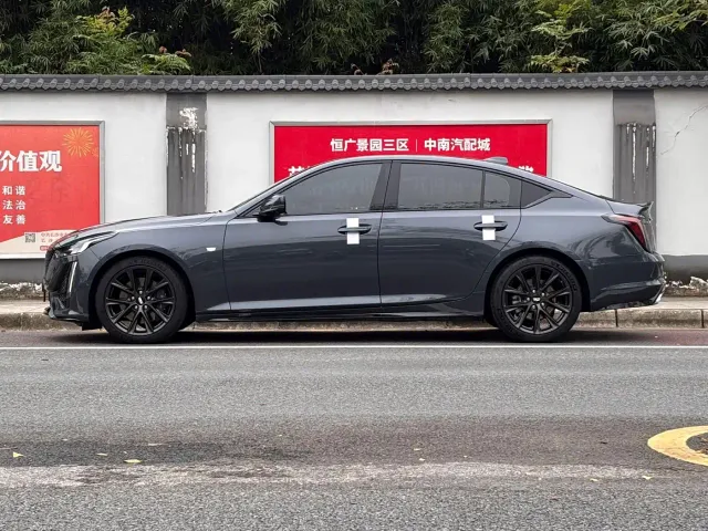 Cadillac CT5 — Фото автомобиля 3