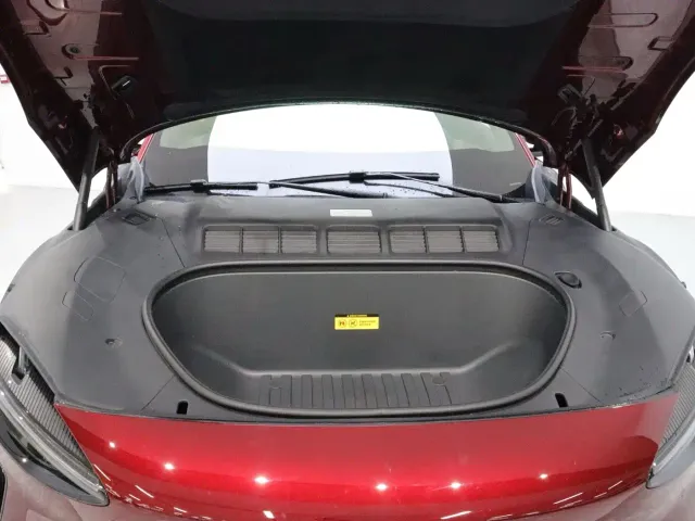 Xiaomi Auto Xiaomi YU7 — Фото автомобиля 19