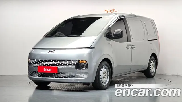 Фотография автомобиля — Hyundai Staria
