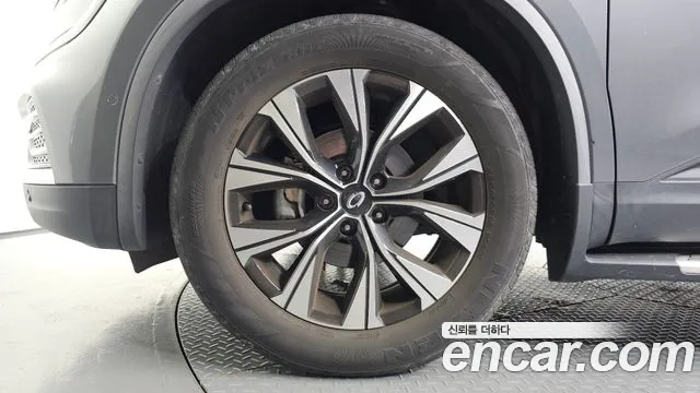 Renault-KoreaSamsung QM6 Новый QM6 2.0 GDe LE Signature 2WD — Фото автомобиля 5