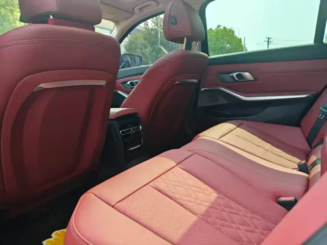 BMW 3 Series — Фото автомобиля 13